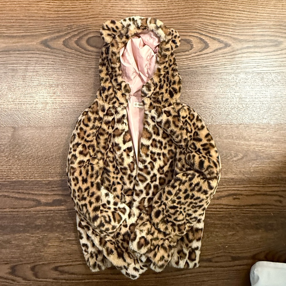 Little Girl Tucker and Tate Leopard Faux Fur Jacket size 8